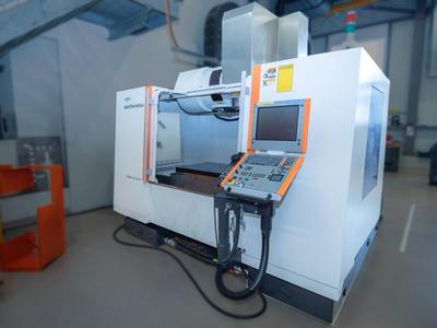 Immagine panoramica di 2012 GF AgieCharmilles Mikron VCE 1200 Pro 2012 GF AgieCharmilles mikron VCE 1200 Pro CNC machining center